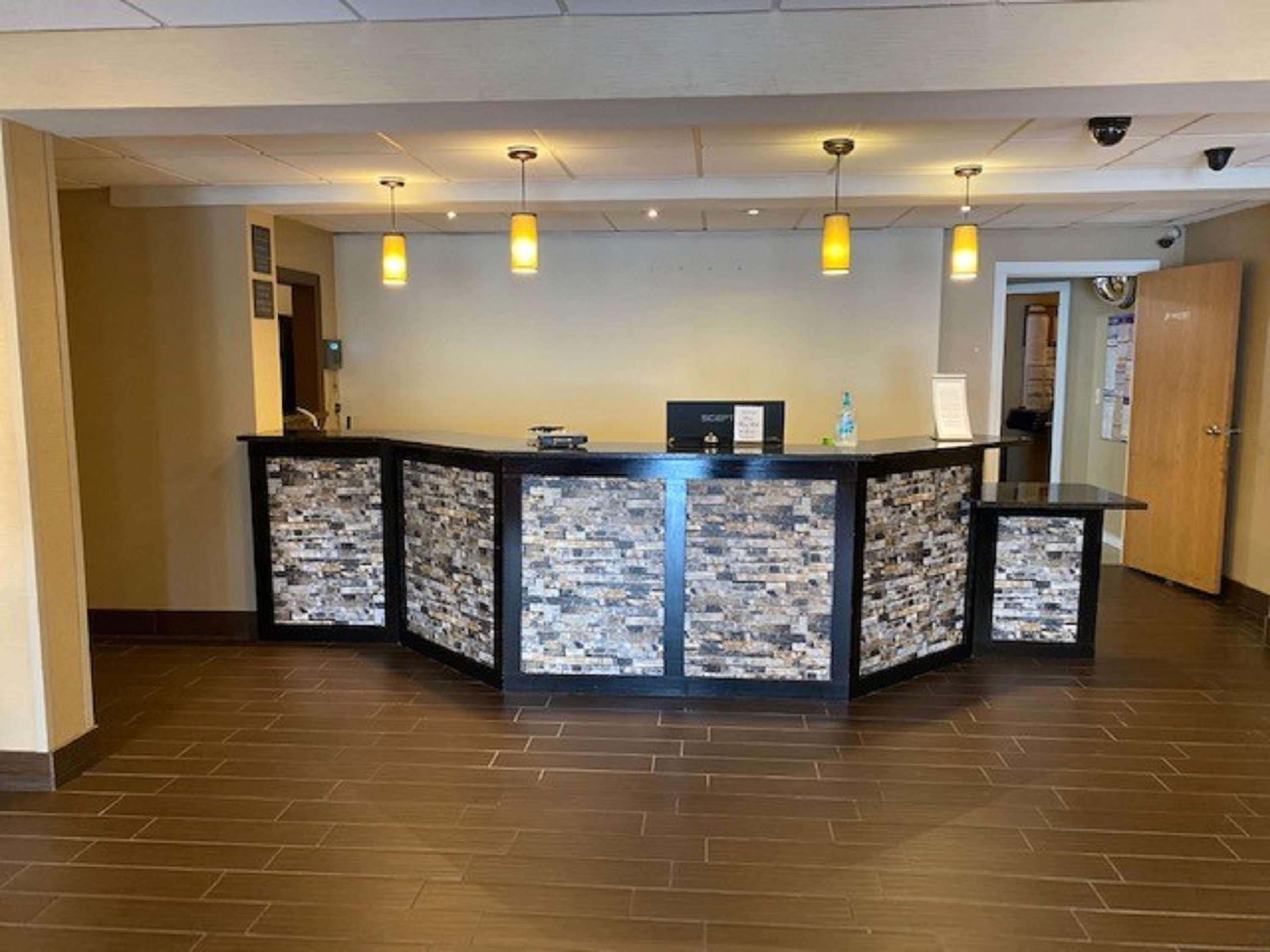 Surestay Plus By Best Western Jonestown Lebanon Valley Exterior photo